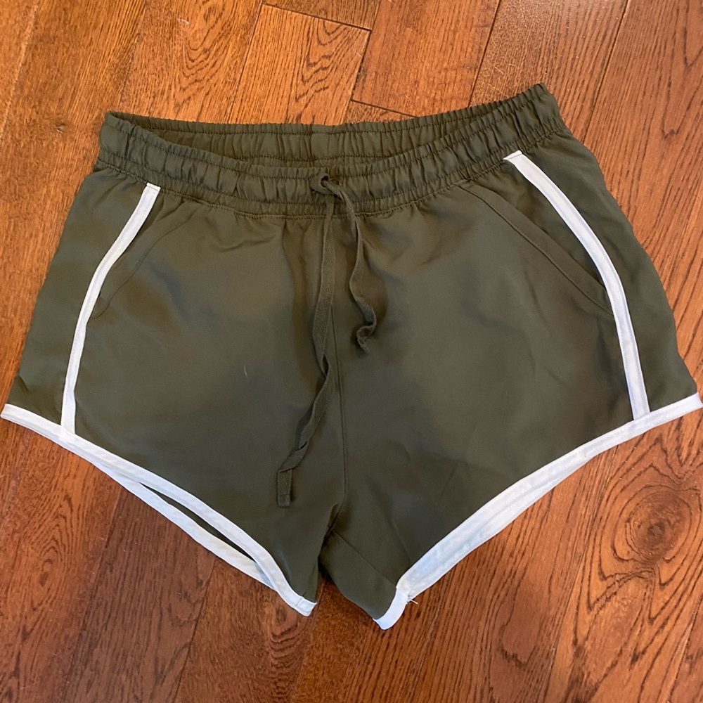 Aeropostale green shorts